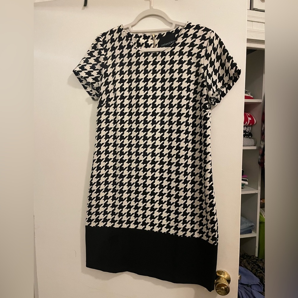 Cynthia Rowley Houndstooth Shift Dress